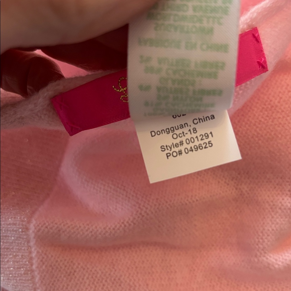 Lilly Pulitzer Cashmere Wrap Blanket Scarf light pink - Picture 4 of 4